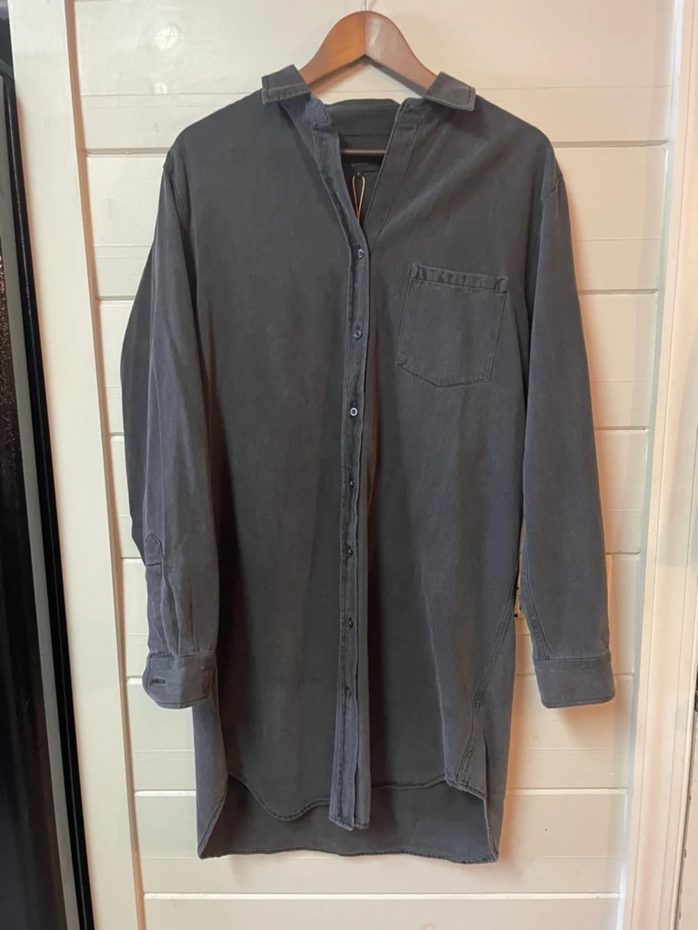 NWT Quince Women's
Distressed Denim Black Wash Shirt Dress FLAWED Size L. - Picture 2 of 10